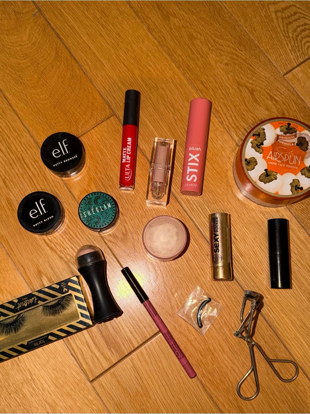 bundle of 15 makeup items